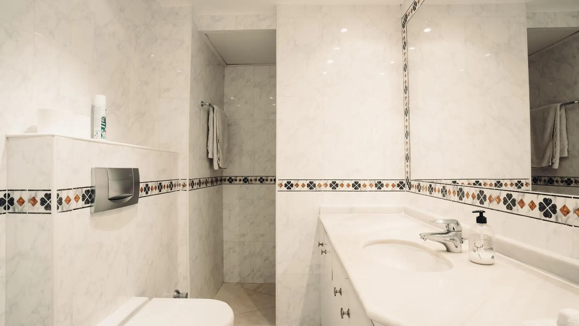 First Sea Line Puerto Banus 2 Bedrooms Apartment In A Private Residential Complex Marbella