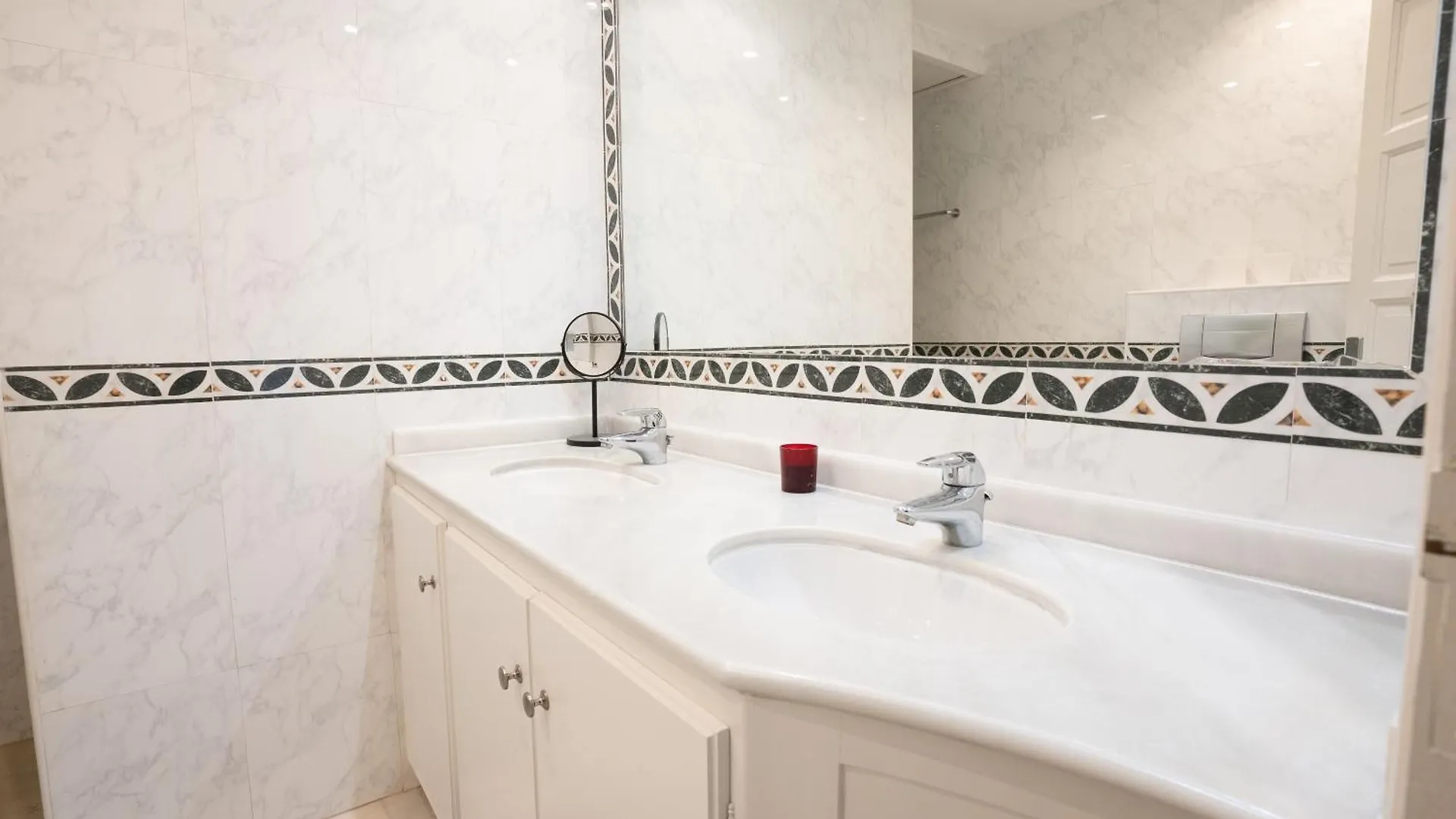 First Sea Line Puerto Banus 2 Bedrooms Apartment In A Private Residential Complex Marbella Hiszpania